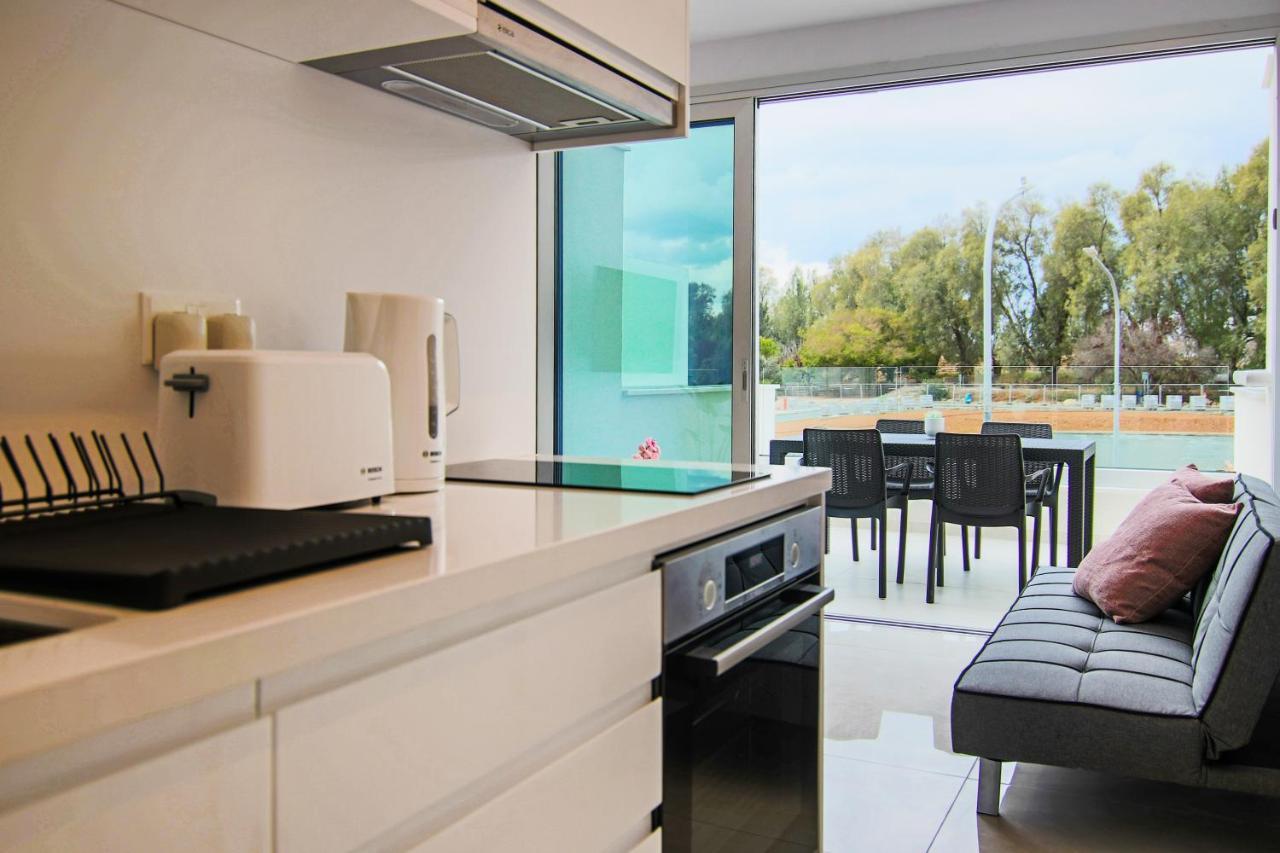 Phaedrus Living - Seaside Luxury Flat Harbour 103 Appartement Paphos Buitenkant foto